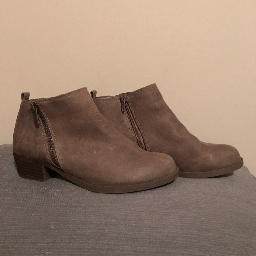Ankle booties
